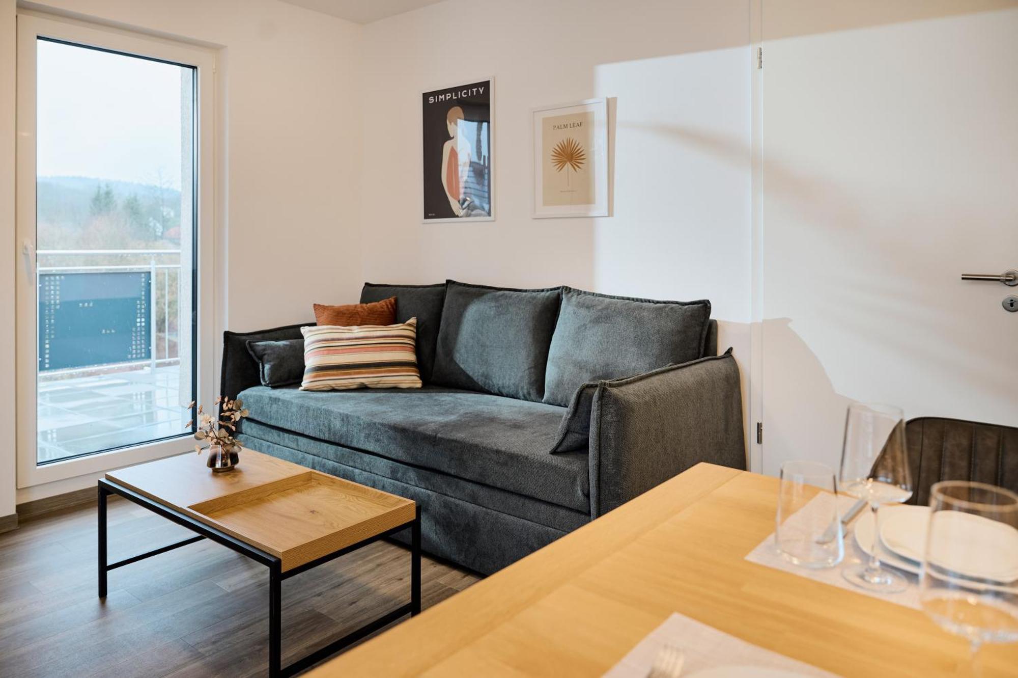Moderne Apartments Mit Highspeed-Wlan Und Gratis-Tiefgarage Ihr Perfekter Rueckzugsort Nahe Dem Zentrum Und Der Therme I Barrierearm سيئة كيسينجين المظهر الخارجي الصورة