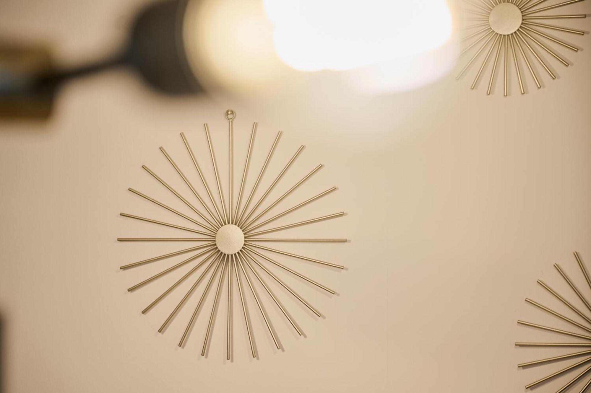 Moderne Apartments Mit Highspeed-Wlan Und Gratis-Tiefgarage Ihr Perfekter Rueckzugsort Nahe Dem Zentrum Und Der Therme I Barrierearm سيئة كيسينجين المظهر الخارجي الصورة
