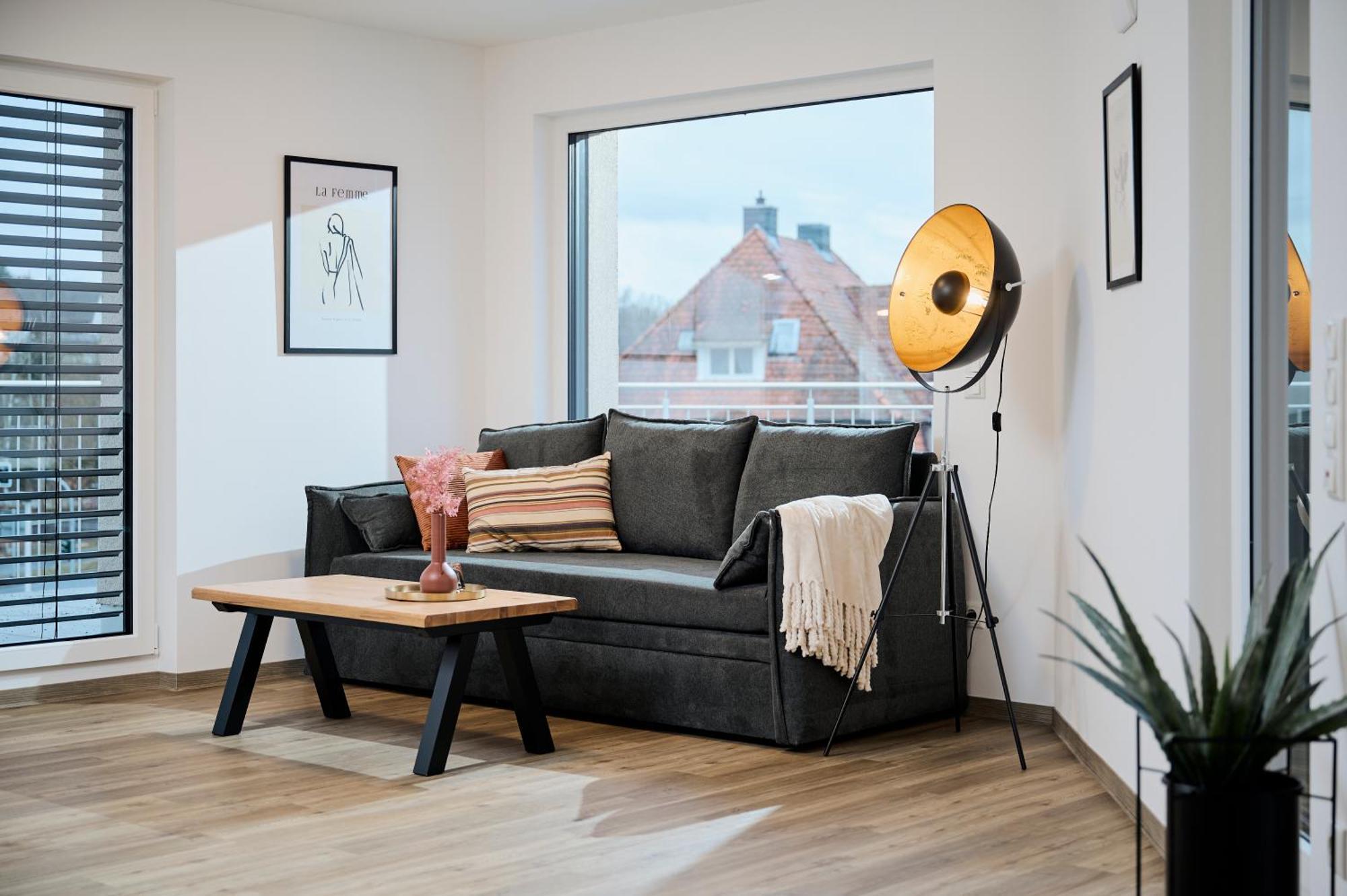 Moderne Apartments Mit Highspeed-Wlan Und Gratis-Tiefgarage Ihr Perfekter Rueckzugsort Nahe Dem Zentrum Und Der Therme I Barrierearm سيئة كيسينجين المظهر الخارجي الصورة