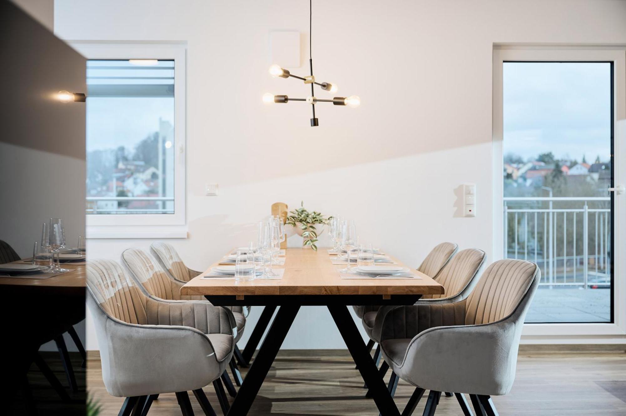 Moderne Apartments Mit Highspeed-Wlan Und Gratis-Tiefgarage Ihr Perfekter Rueckzugsort Nahe Dem Zentrum Und Der Therme I Barrierearm سيئة كيسينجين المظهر الخارجي الصورة
