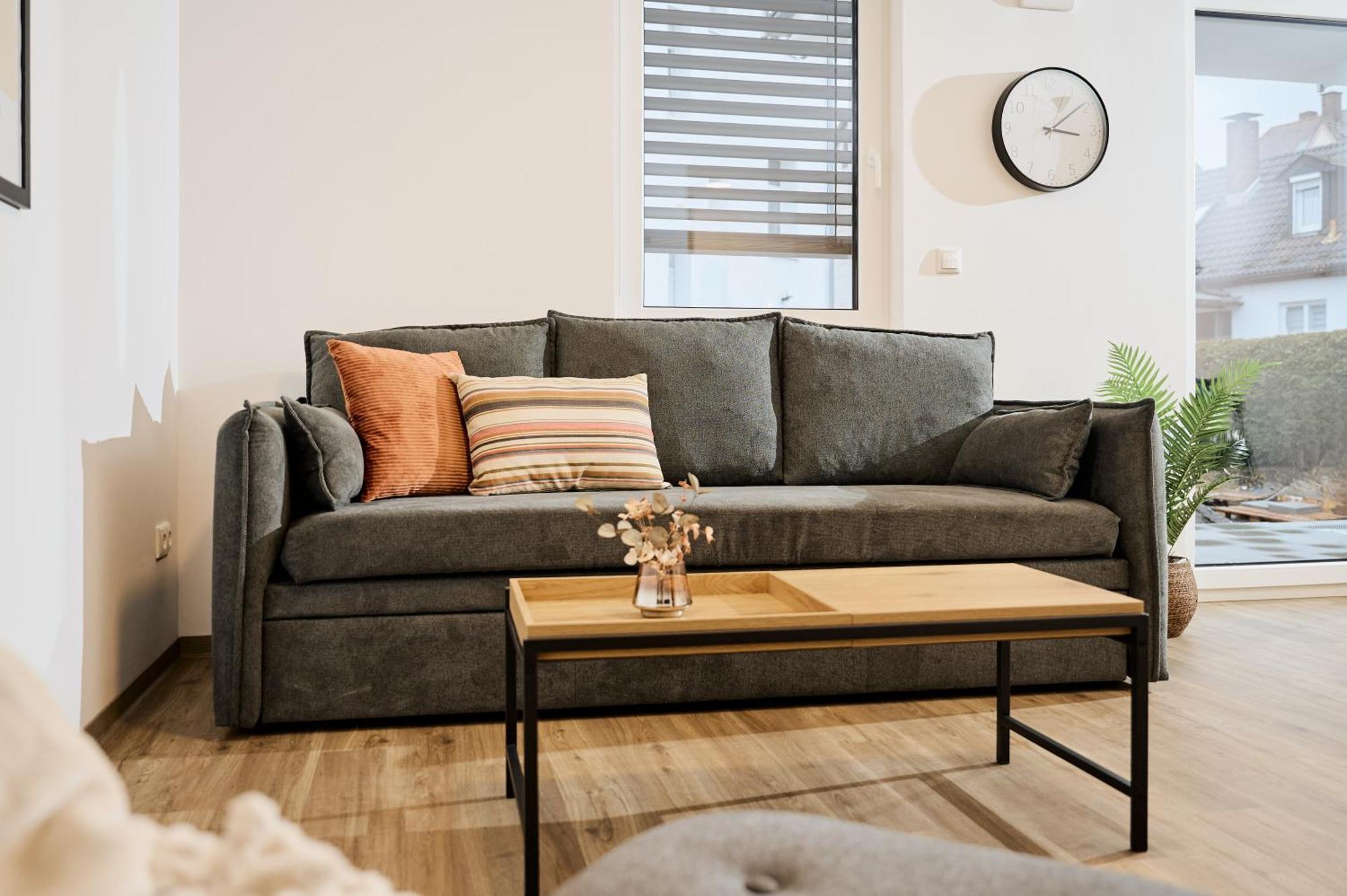 Moderne Apartments Mit Highspeed-Wlan Und Gratis-Tiefgarage Ihr Perfekter Rueckzugsort Nahe Dem Zentrum Und Der Therme I Barrierearm سيئة كيسينجين المظهر الخارجي الصورة